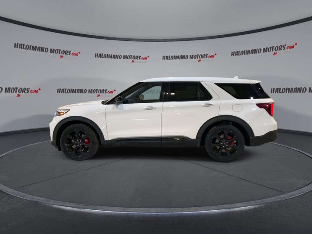 2022 Ford Explorer ST 4WD | 360 Camera | Remote Start | Panoramic Roof | Leather Seats | One owner | No accidents Photo