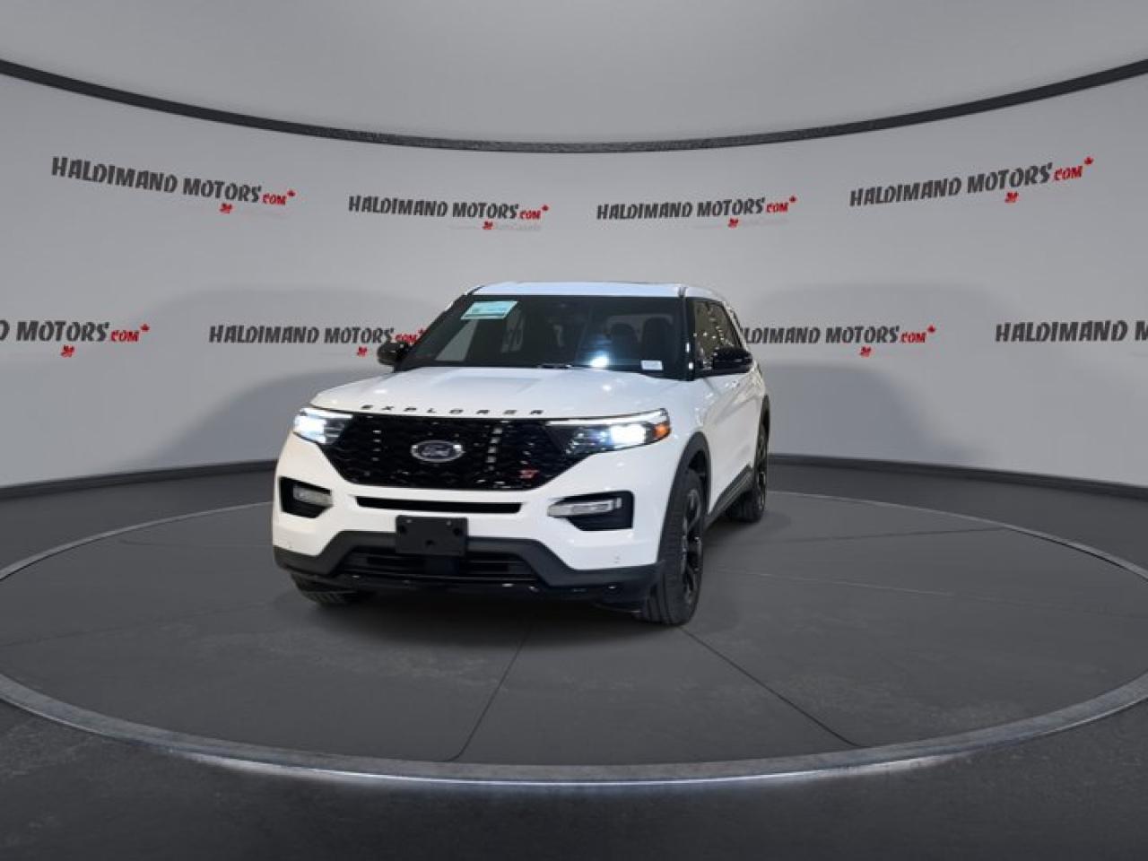 2022 Ford Explorer ST 4WD | 360 Camera | Remote Start | Panoramic Roof | Leather Seats | One owner | No accidents Photo