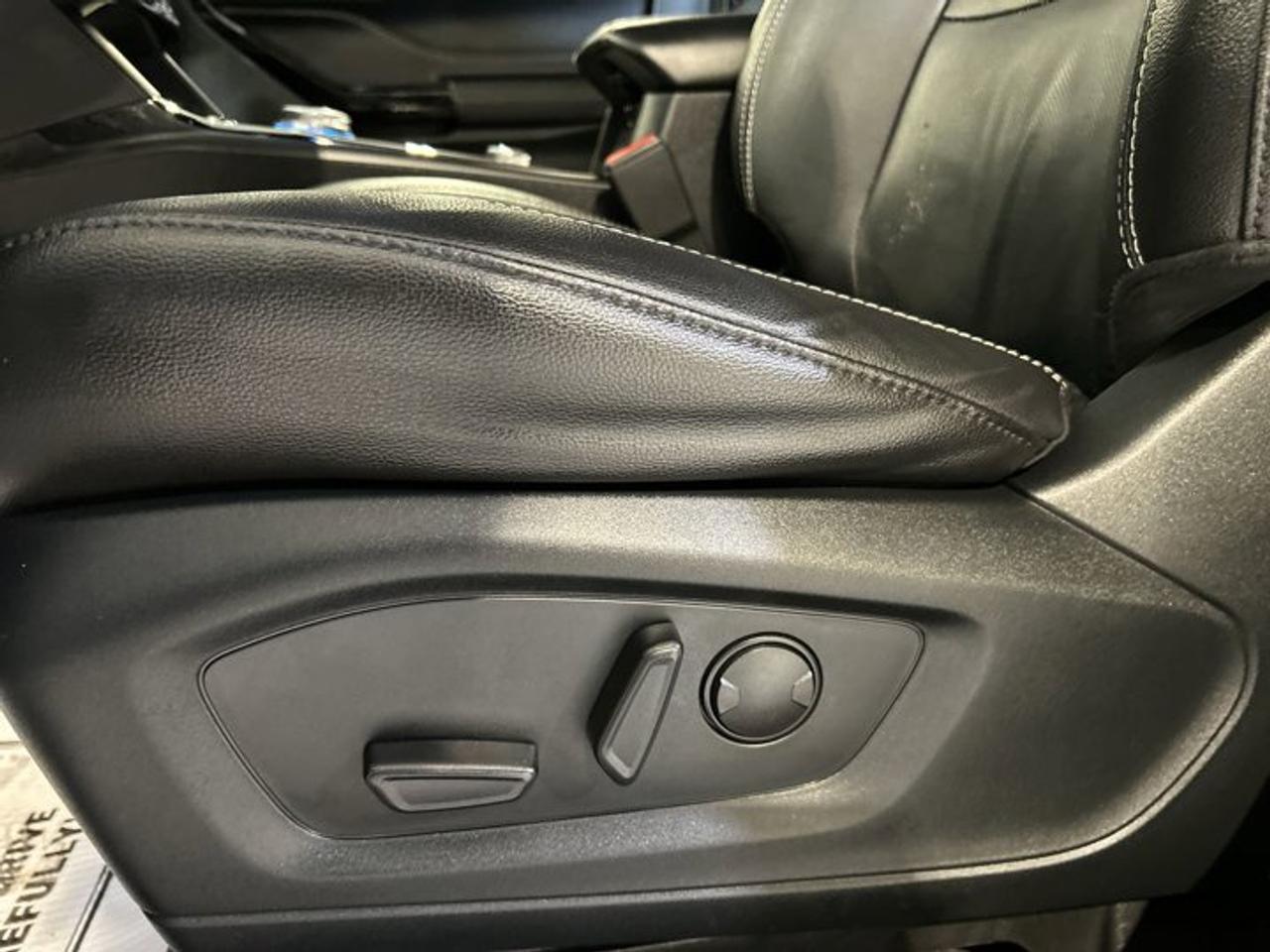 2022 Ford Explorer ST 4WD | 360 Camera | Remote Start | Panoramic Roof | Leather Seats | One owner | No accidents Photo