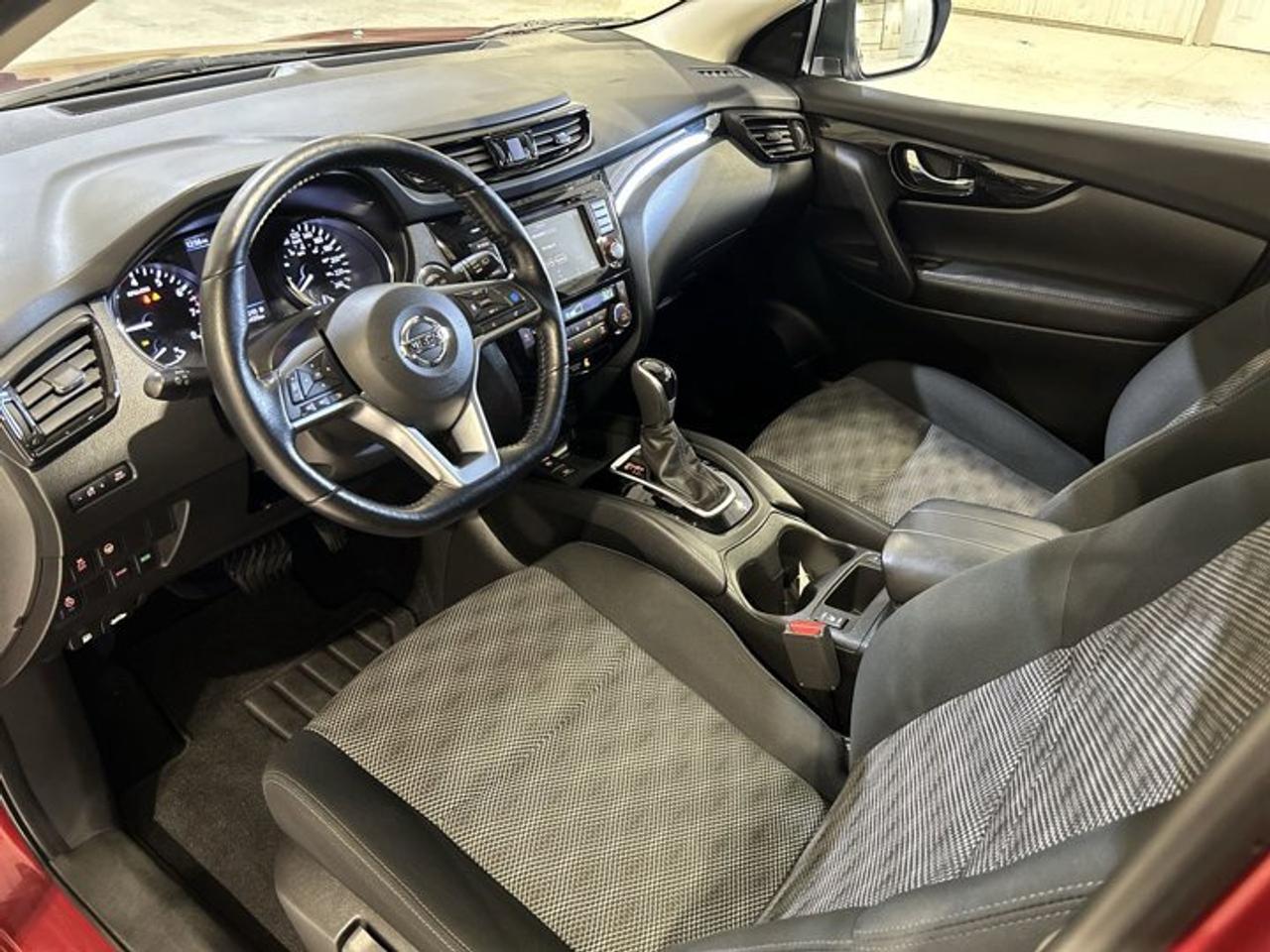 2022 Nissan Qashqai SV FWD | Remote Start | Heated Steering Wheel Photo