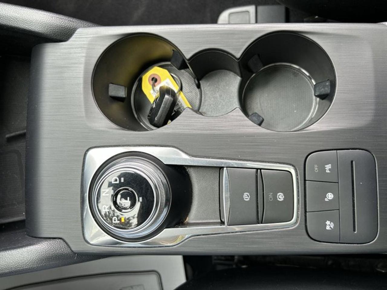 2020 Ford Escape Titanium Hybrid AWD | No Accidents | One Owner |Panoramic Roof | Leather Seats Photo