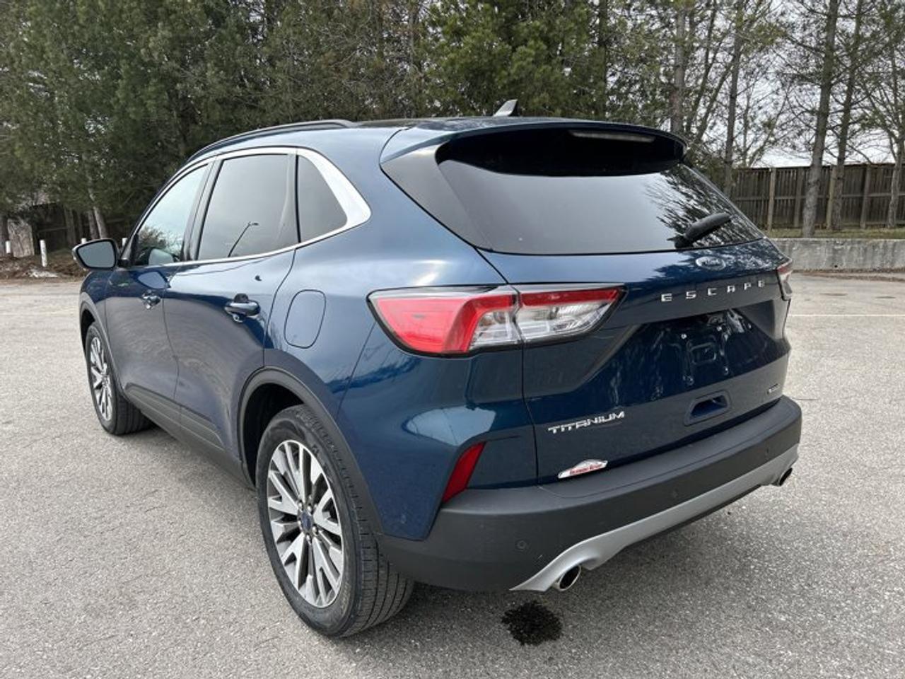 2020 Ford Escape Titanium Hybrid AWD | No Accidents | One Owner |Panoramic Roof | Leather Seats Photo