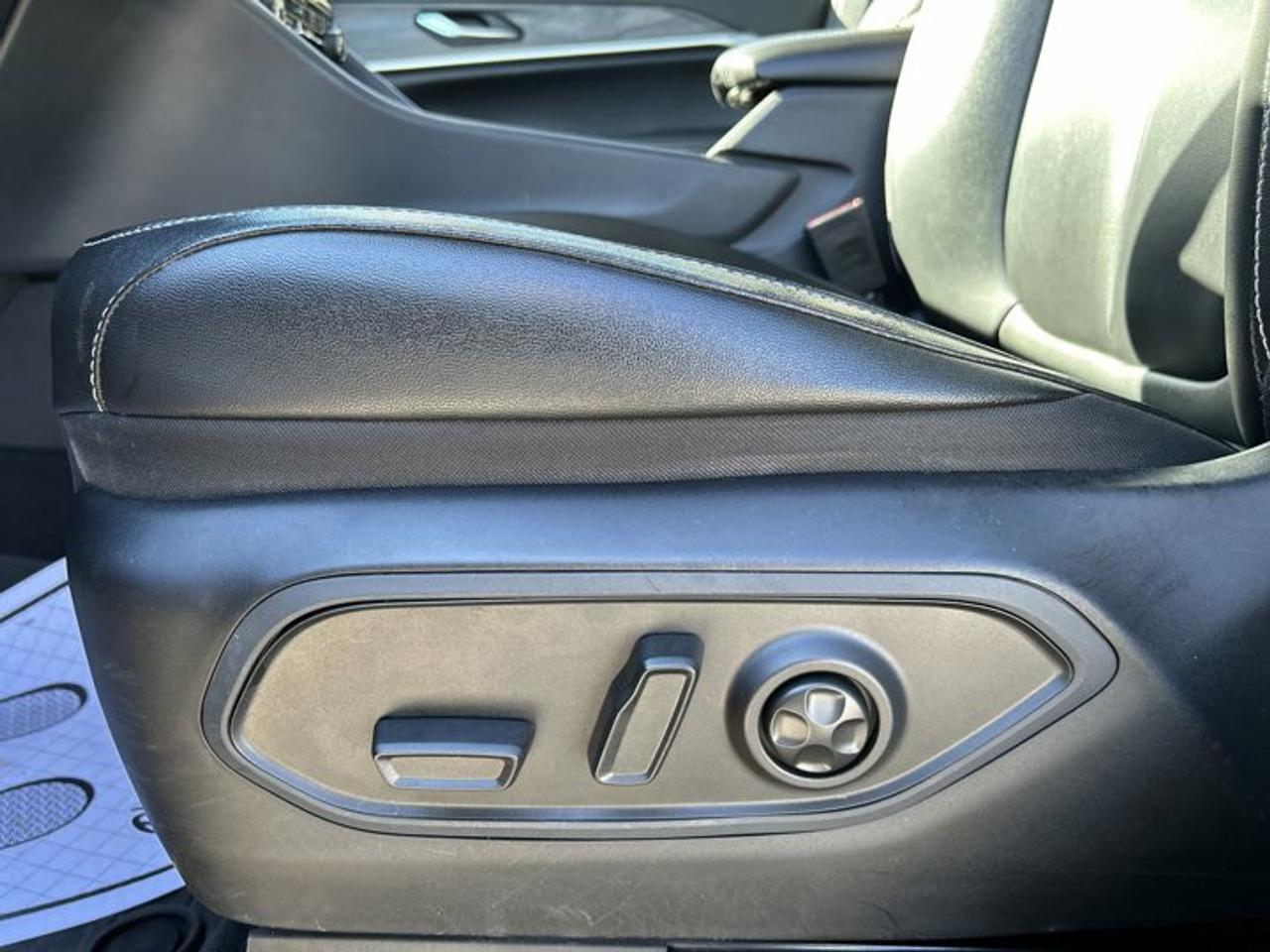 2023 Jeep Grand Cherokee L Limited 4x4 | Remote Start | Heated Steering Wheel | Leather Seats Photo