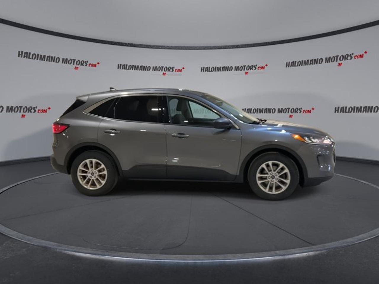 2022 Ford Escape SE FWD Photo