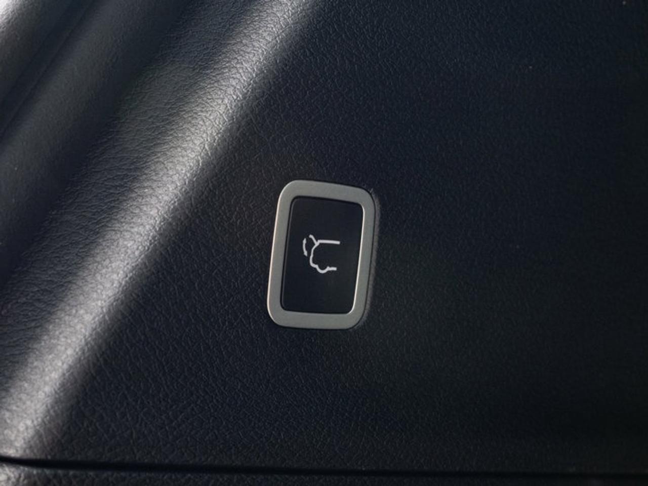 2026 Chrysler Pacifica Select Photo