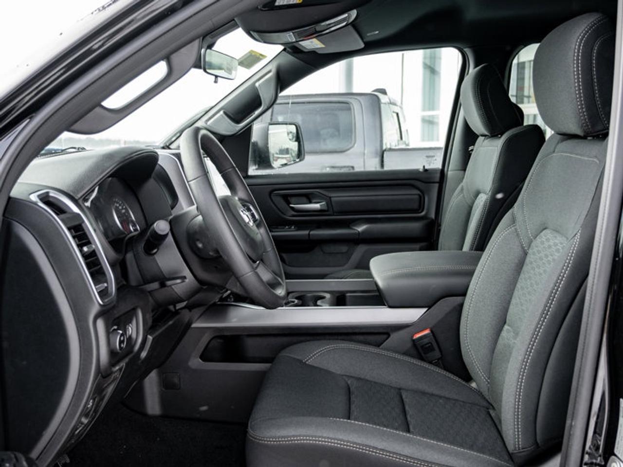 2026 RAM 1500 Express Photo