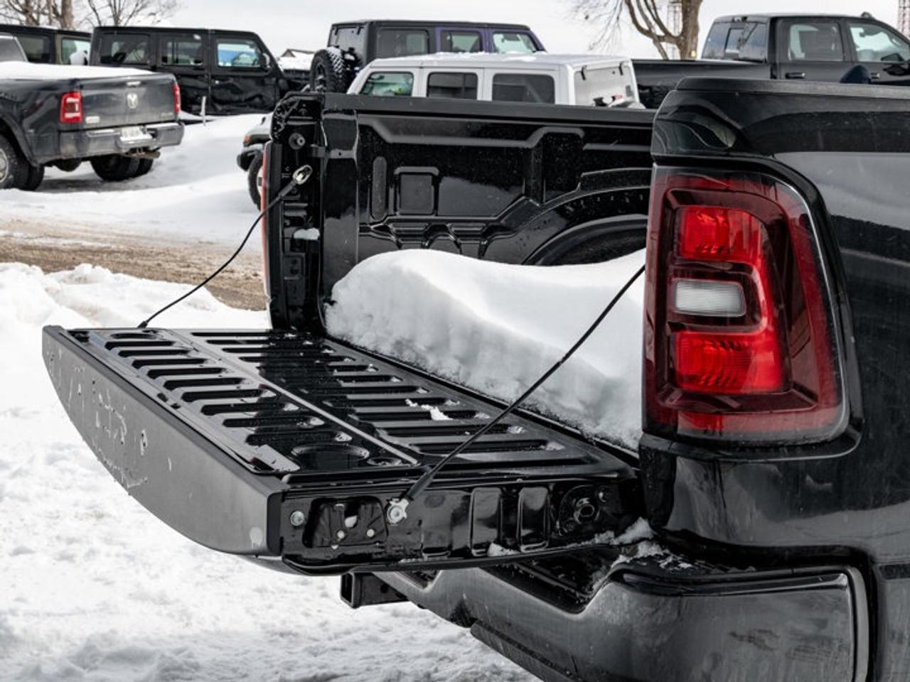 2026 RAM 1500 Express Photo