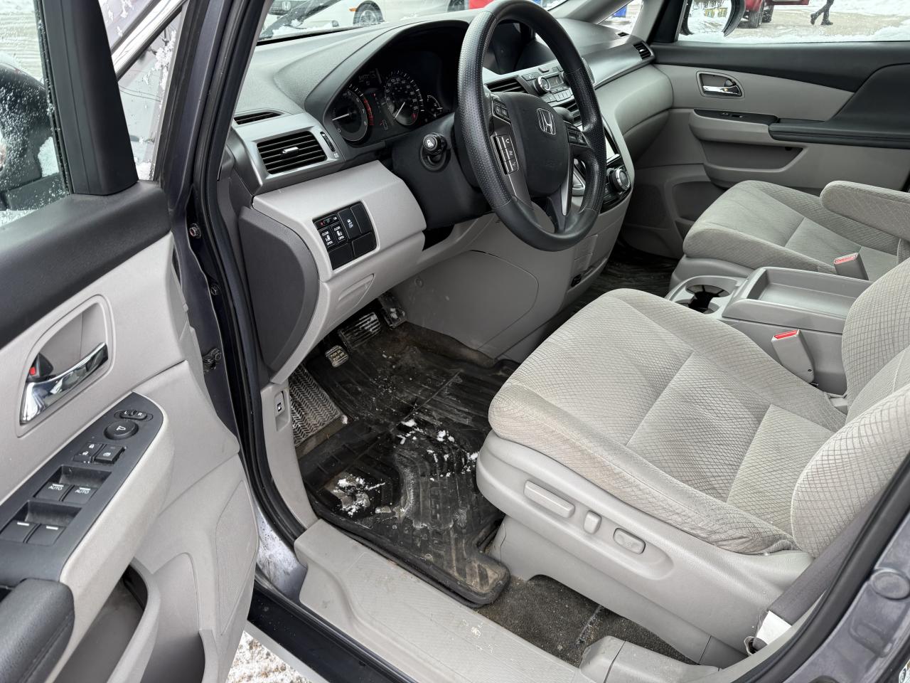 2014 Honda Odyssey EX Photo