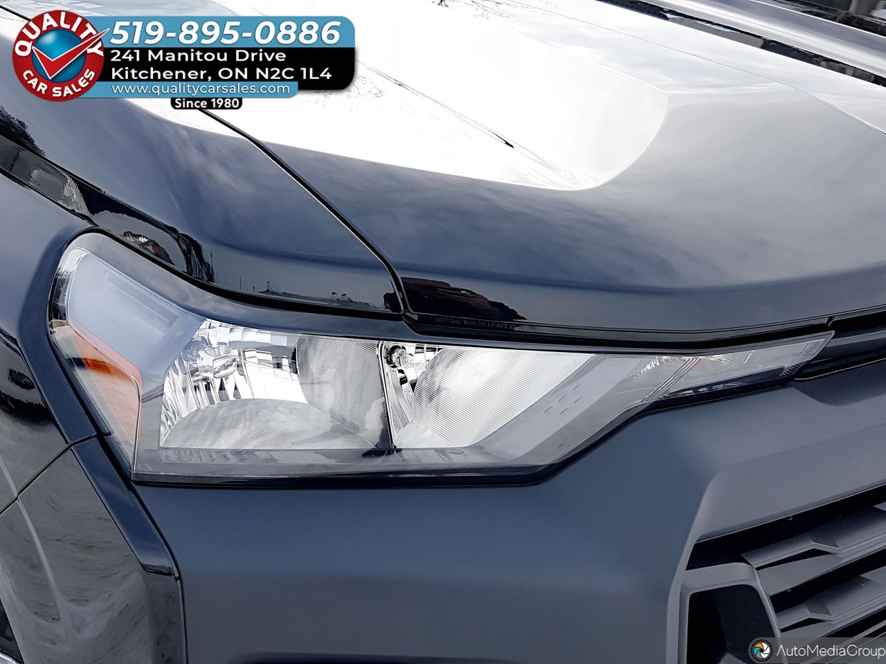 2023 Chevrolet Colorado WT Crew Cab 4x4 *ONLY 23,000 KM* Photo2