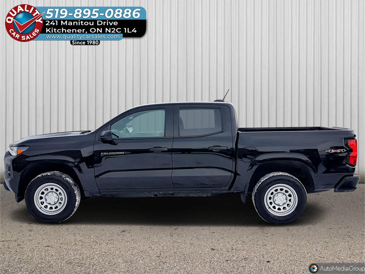 2023 Chevrolet Colorado WT Crew Cab 4x4 *ONLY 23,000 KM* Photo