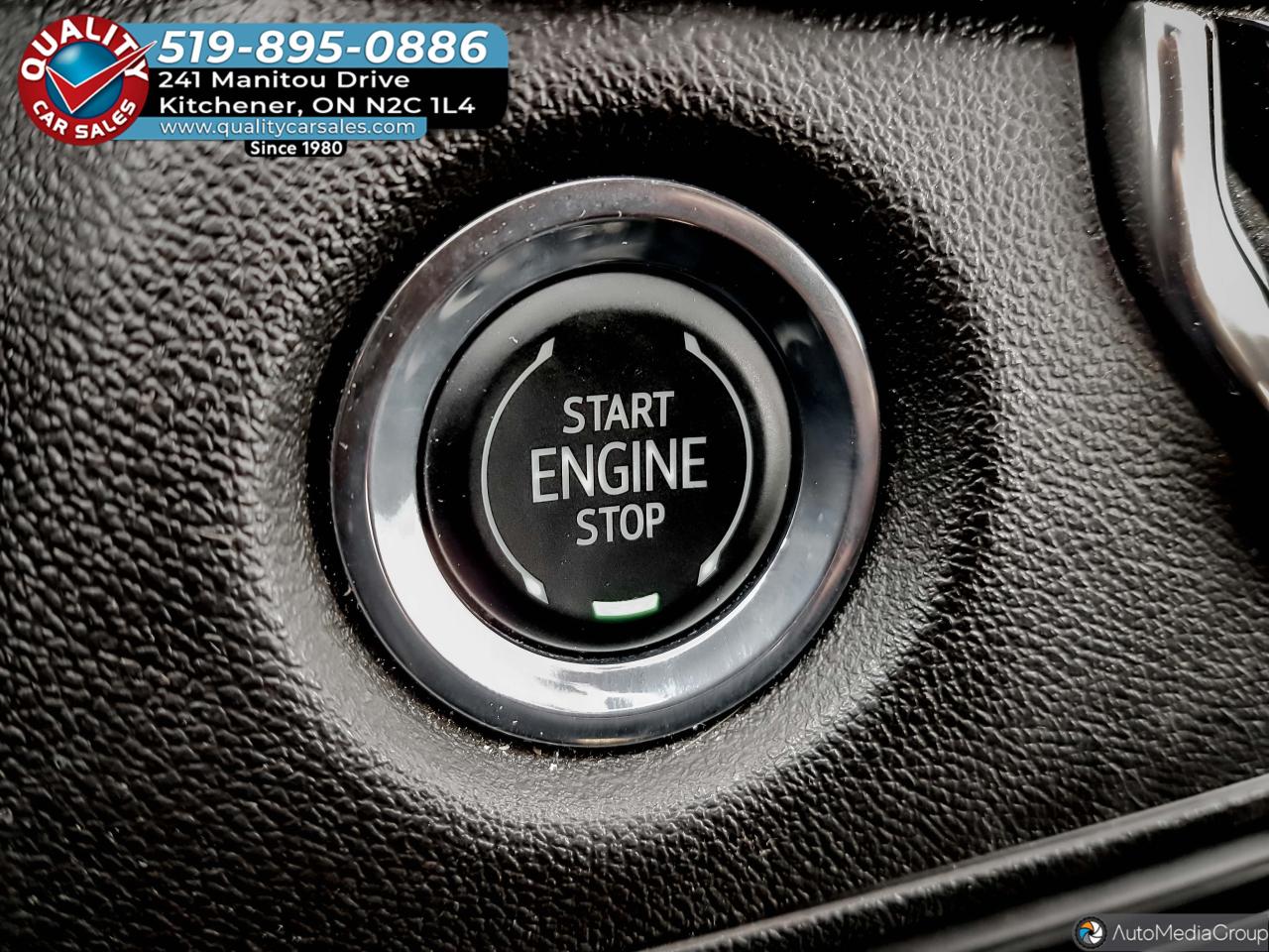 2023 Chevrolet Colorado WT Crew Cab 4x4 *ONLY 23,000 KM* Photo