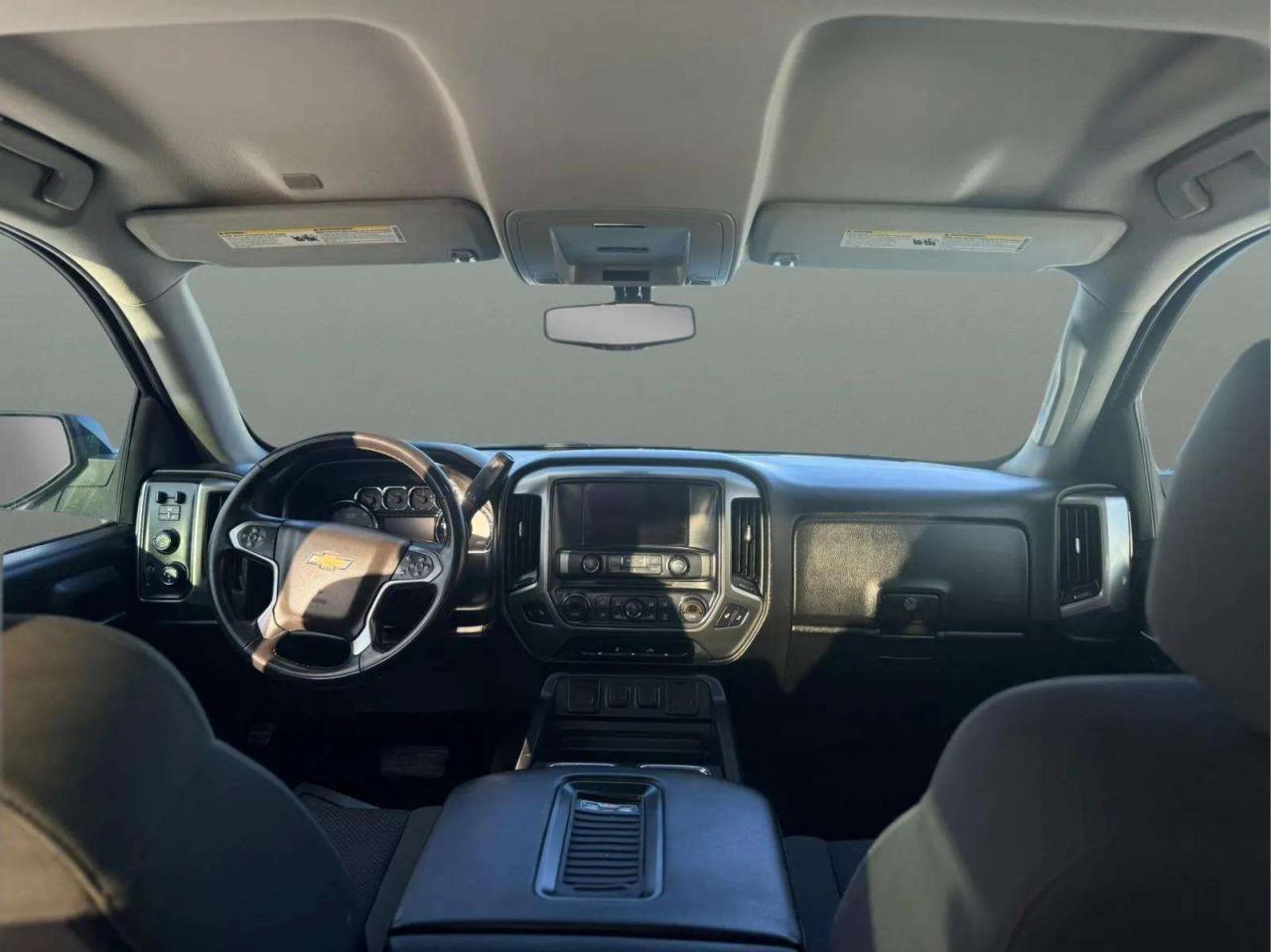 2017 Chevrolet Silverado 1500 4WD CREW CAB 153.0" LT W/1LT Photo