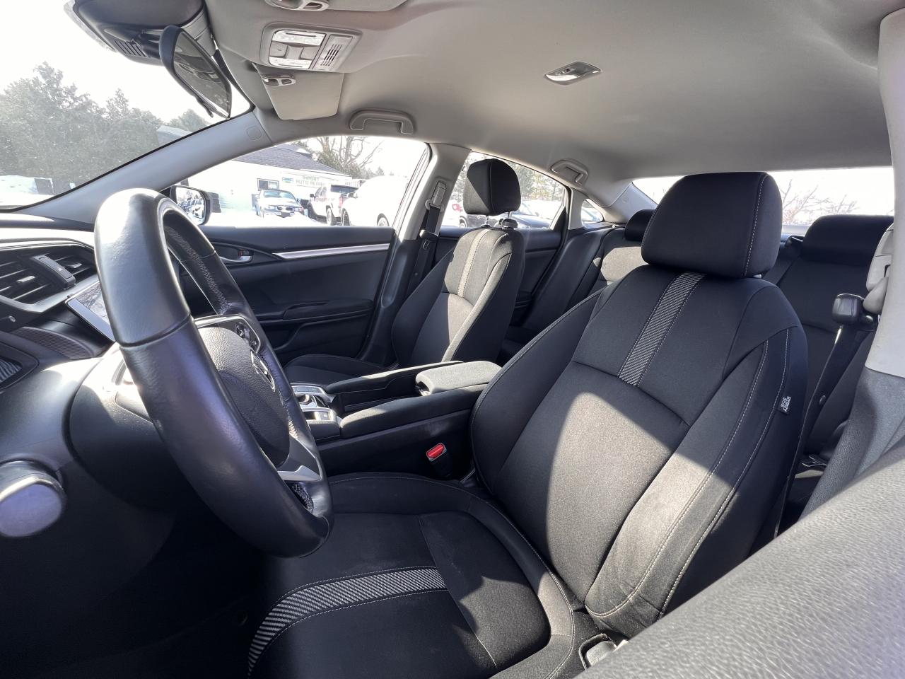 2018 Honda Civic SE Photo