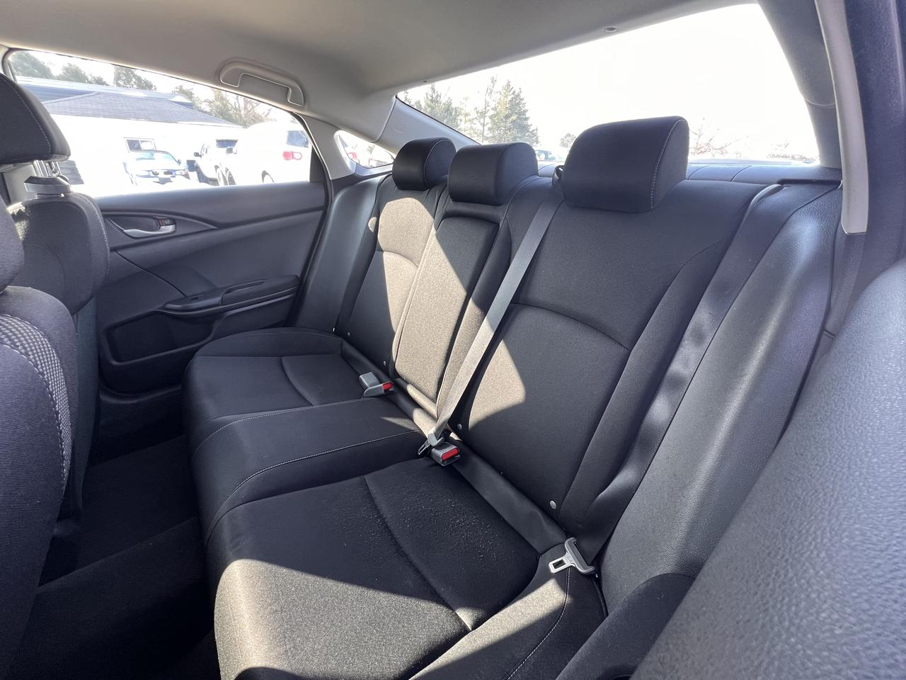 2018 Honda Civic SE Photo