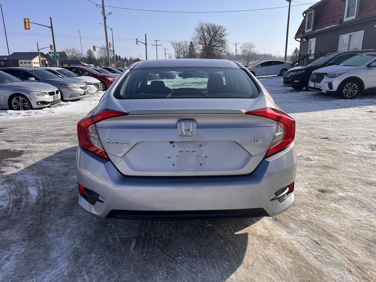 2018 Honda Civic SE Photo