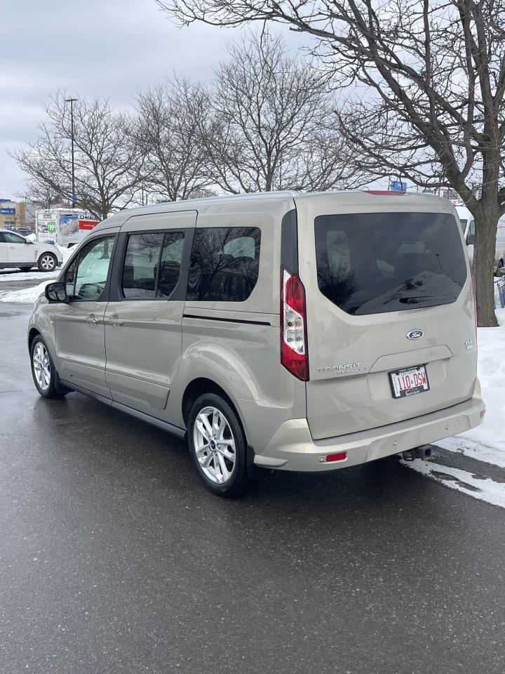 2014 Ford Transit Connect XLT    7 PASSENGER     ONLY 169,000 KMS Photo