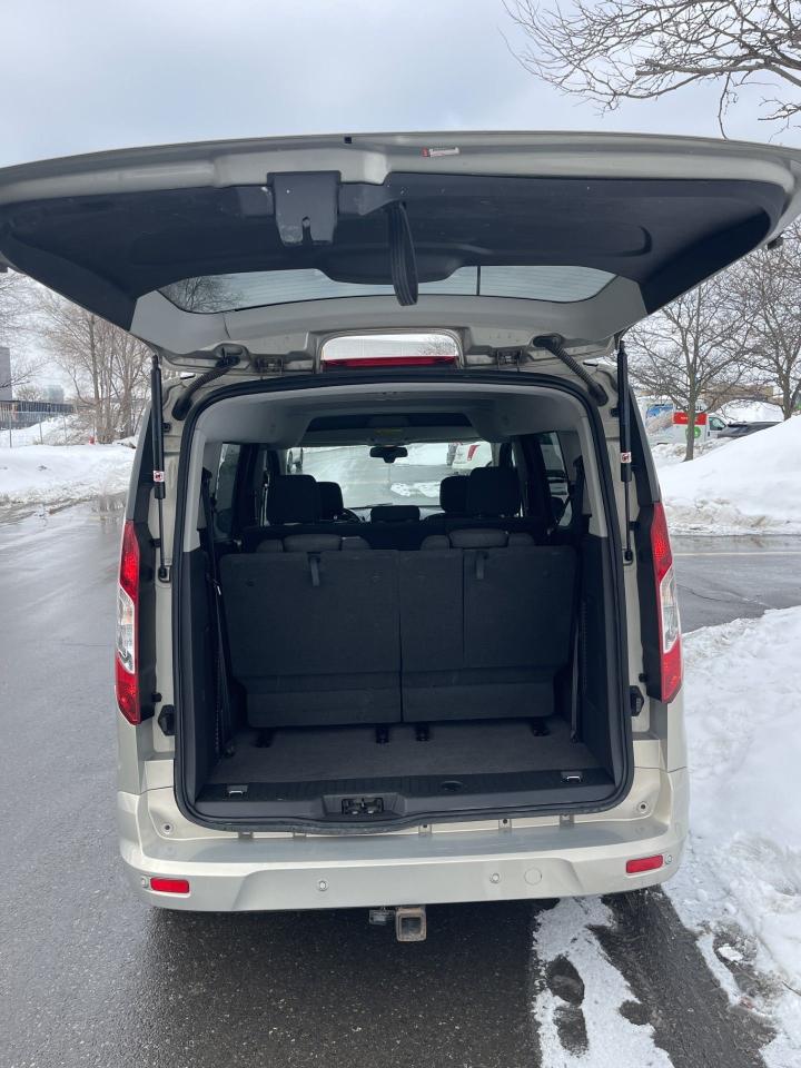 2014 Ford Transit Connect XLT    7 PASSENGER     ONLY 169,000 KMS Photo