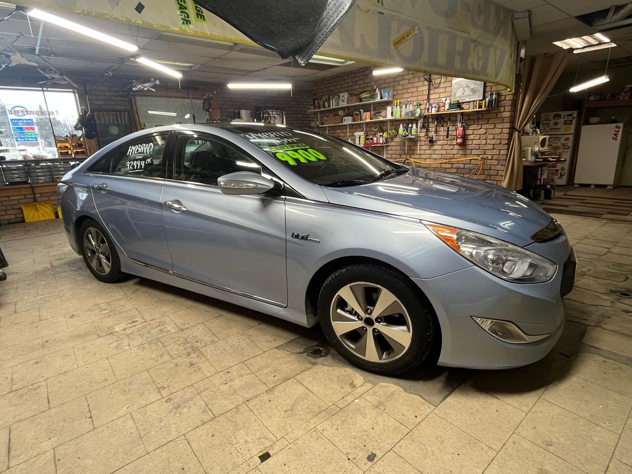 2012 Hyundai Sonata 4dr Sdn 2.4L Auto HEV w/Premium Pkg Photo