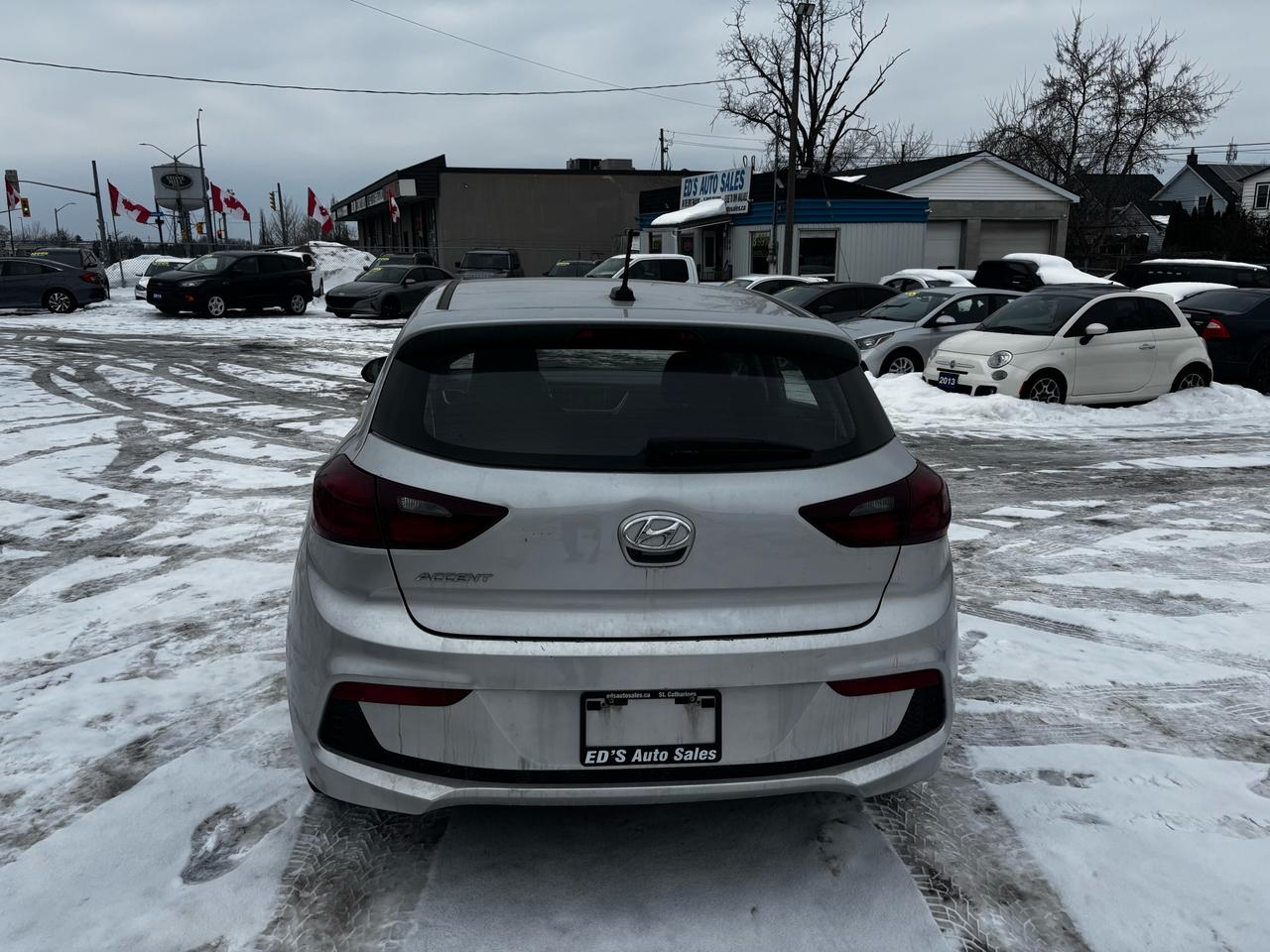 2019 Hyundai Accent Preferred, Hatchback, Alloys, Heated Seats, Photo4