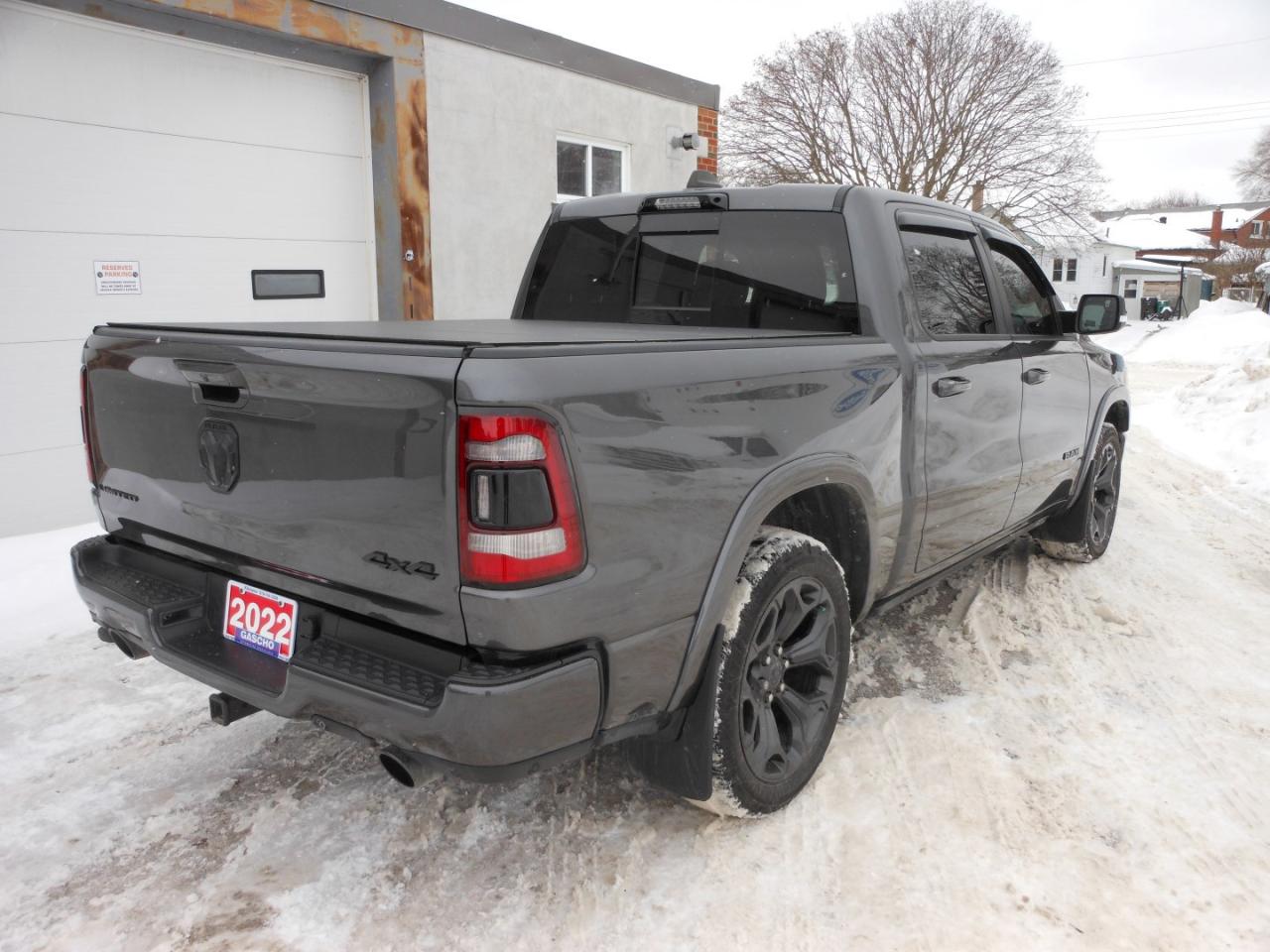 2022 RAM 1500 Limited Crew Cab SWB 4WD | DIESEL | One Owner | 5/160 Chrysler Warranty Photo