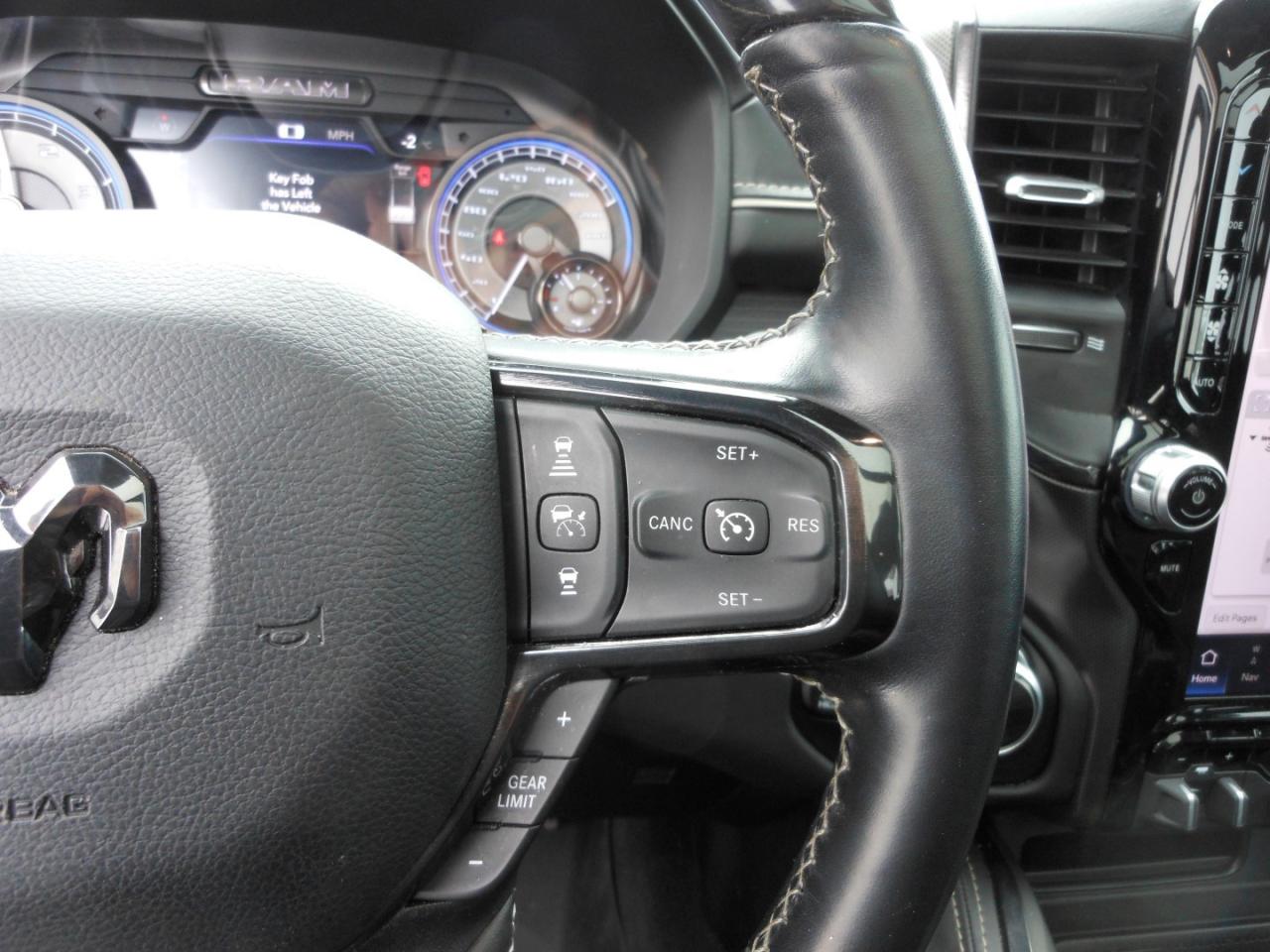 2022 RAM 1500 Limited Crew Cab SWB 4WD | DIESEL | One Owner | 5/160 Chrysler Warranty Photo