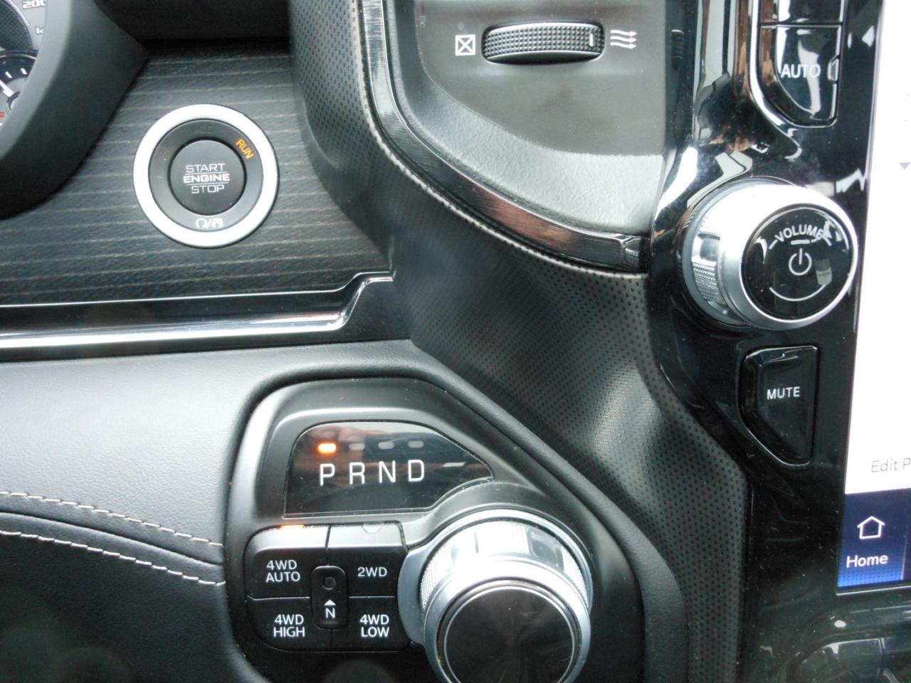 2022 RAM 1500 Limited Crew Cab SWB 4WD | DIESEL | One Owner | 5/160 Chrysler Warranty Photo