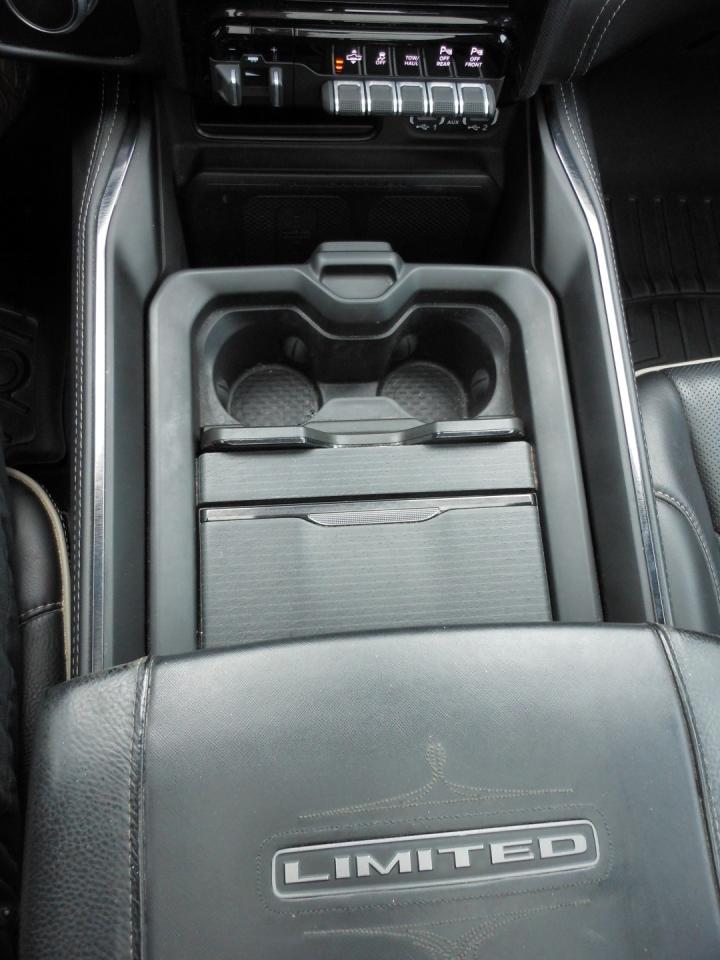 2022 RAM 1500 Limited Crew Cab SWB 4WD | DIESEL | One Owner | 5/160 Chrysler Warranty Photo