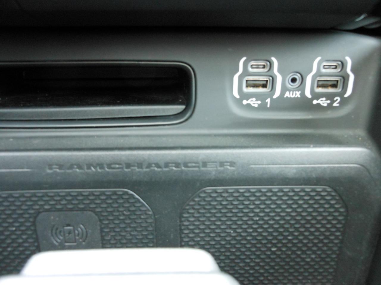 2022 RAM 1500 Limited Crew Cab SWB 4WD | DIESEL | One Owner | 5/160 Chrysler Warranty Photo