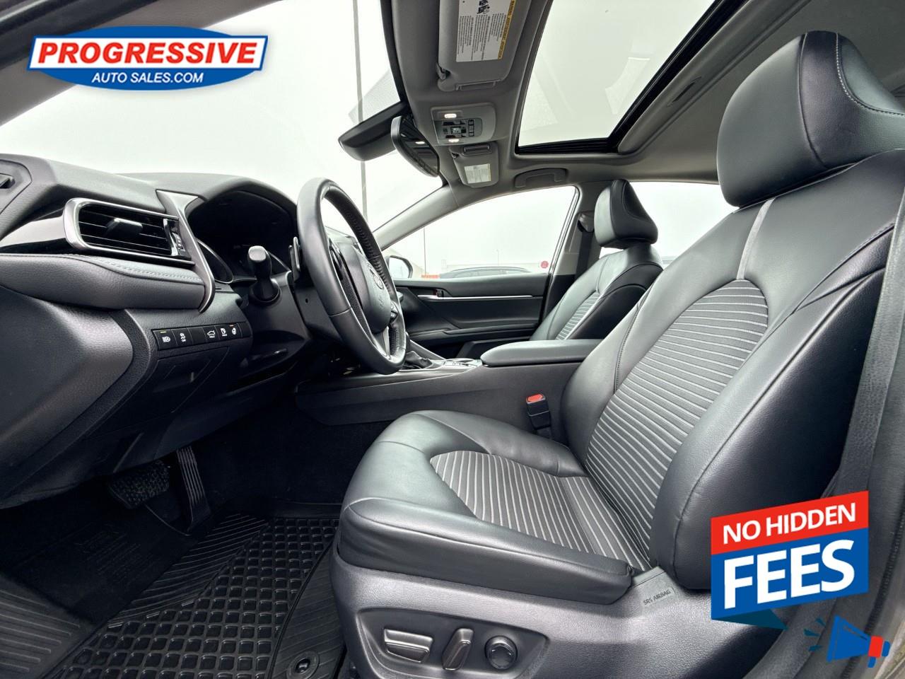 2022 Toyota Camry HYBRID SE Photo