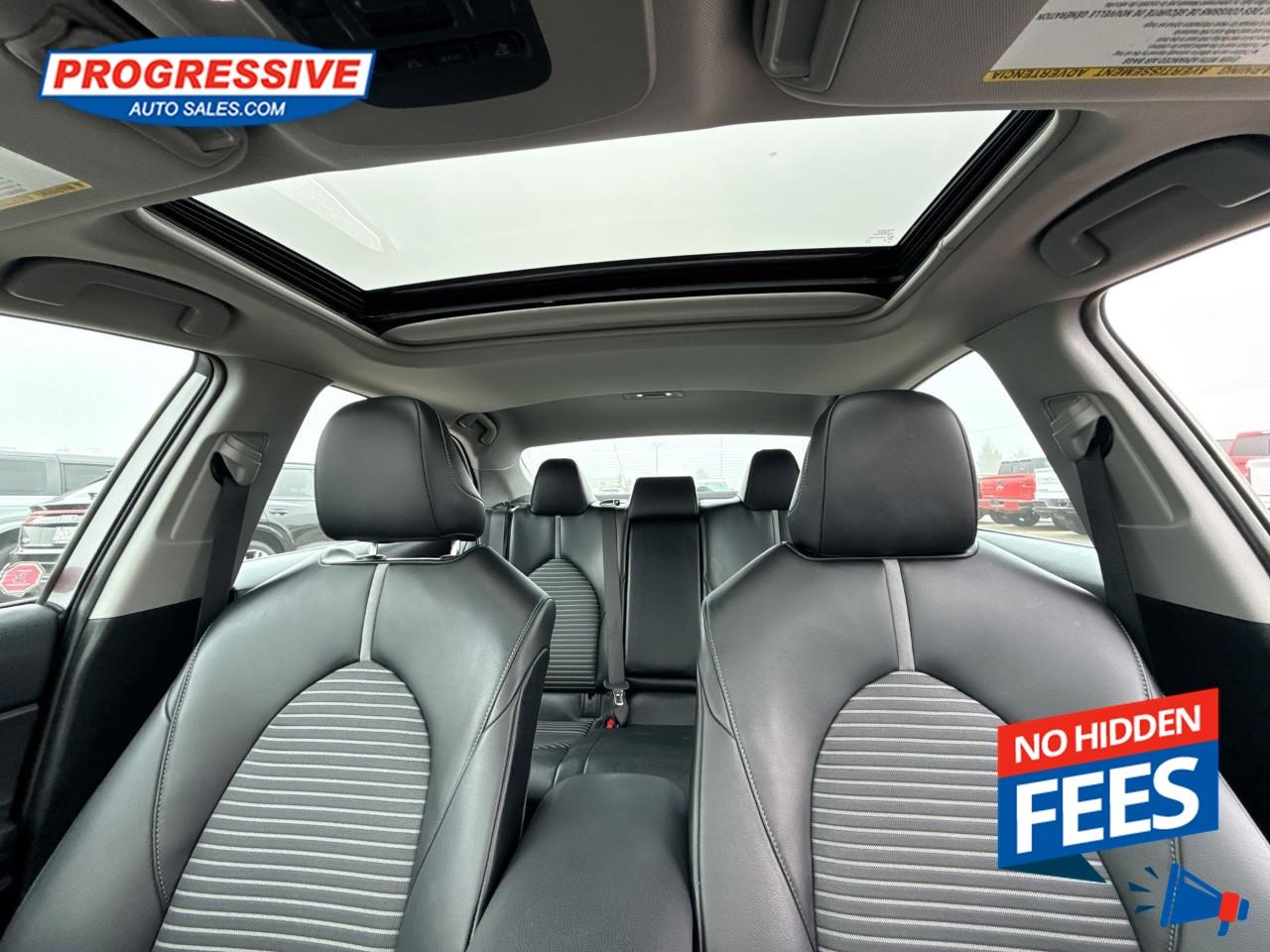 2022 Toyota Camry HYBRID SE Photo