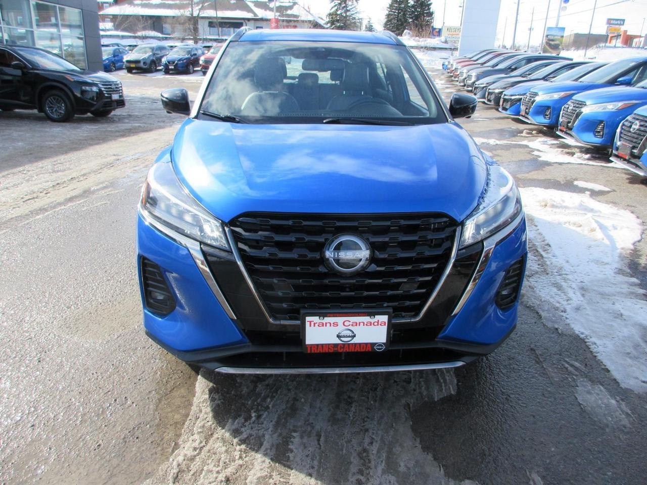 2022 Nissan Kicks SR Photo