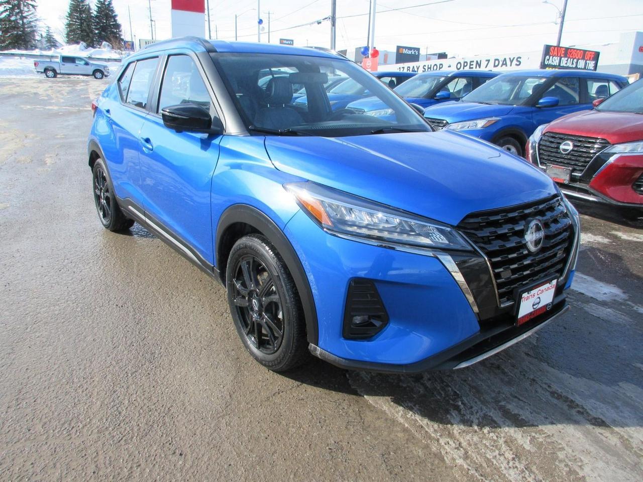 2022 Nissan Kicks SR Photo