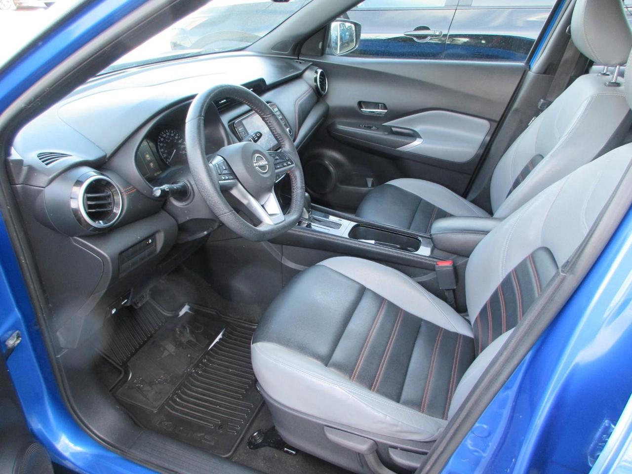 2022 Nissan Kicks SR Photo