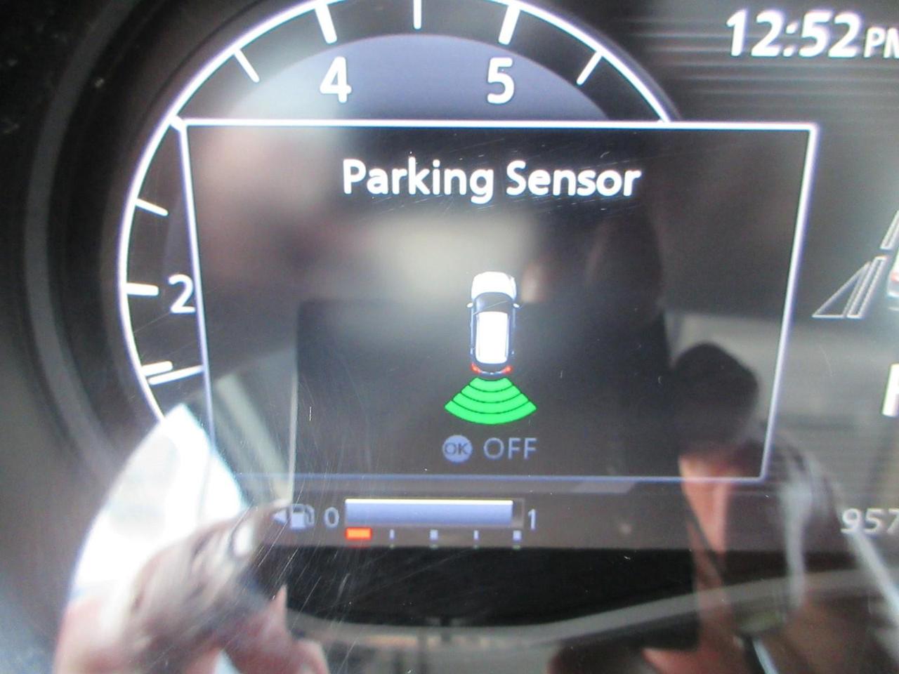 2022 Nissan Kicks SR Photo