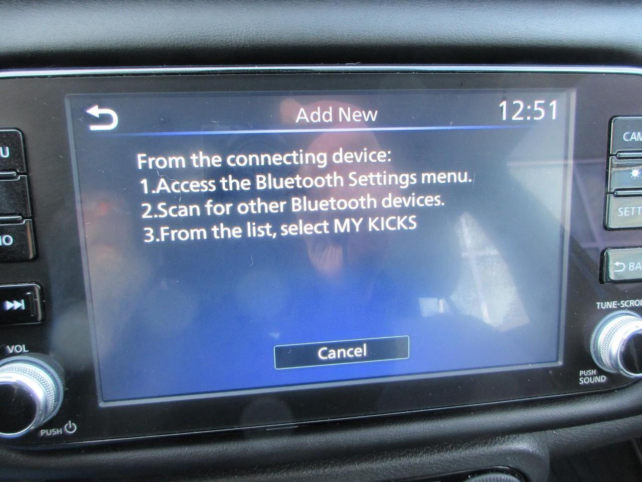 2022 Nissan Kicks SR Photo