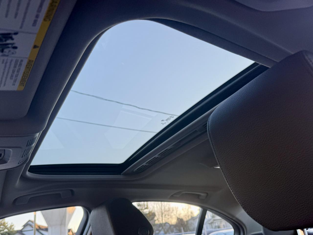 2017 BMW 3 Series FINANCING AVAILABLE Photo13