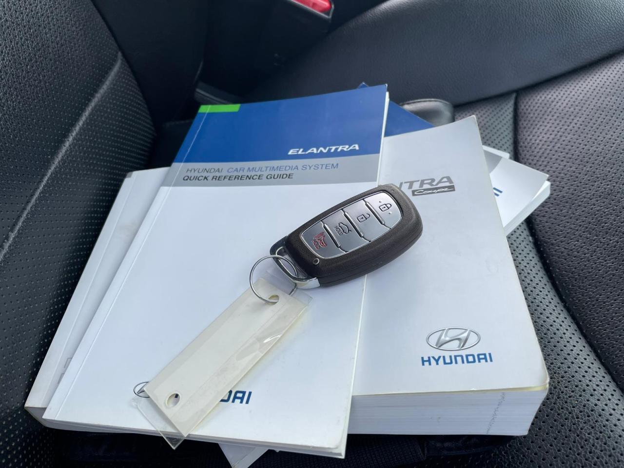 2016 Hyundai Elantra AUTO LIMITED NAVIGATION NO ACCIDENT LEATHER SUNROO Photo