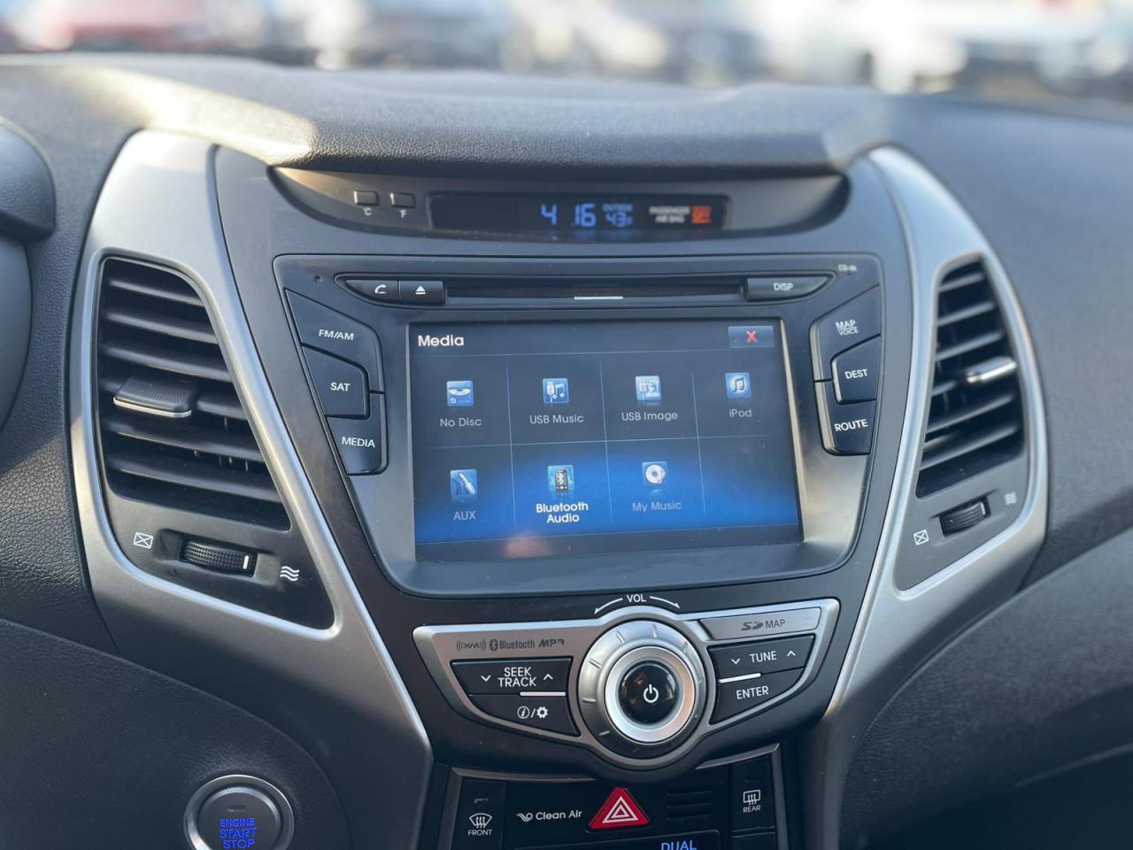 2016 Hyundai Elantra AUTO LIMITED NAVIGATION NO ACCIDENT LEATHER SUNROO Photo