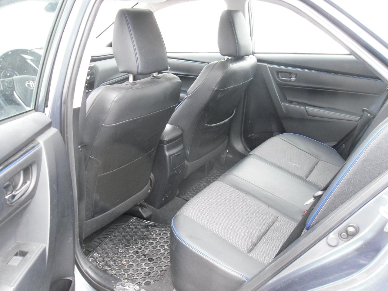 2017 Toyota Corolla 4DR SDN CVT SE Photo