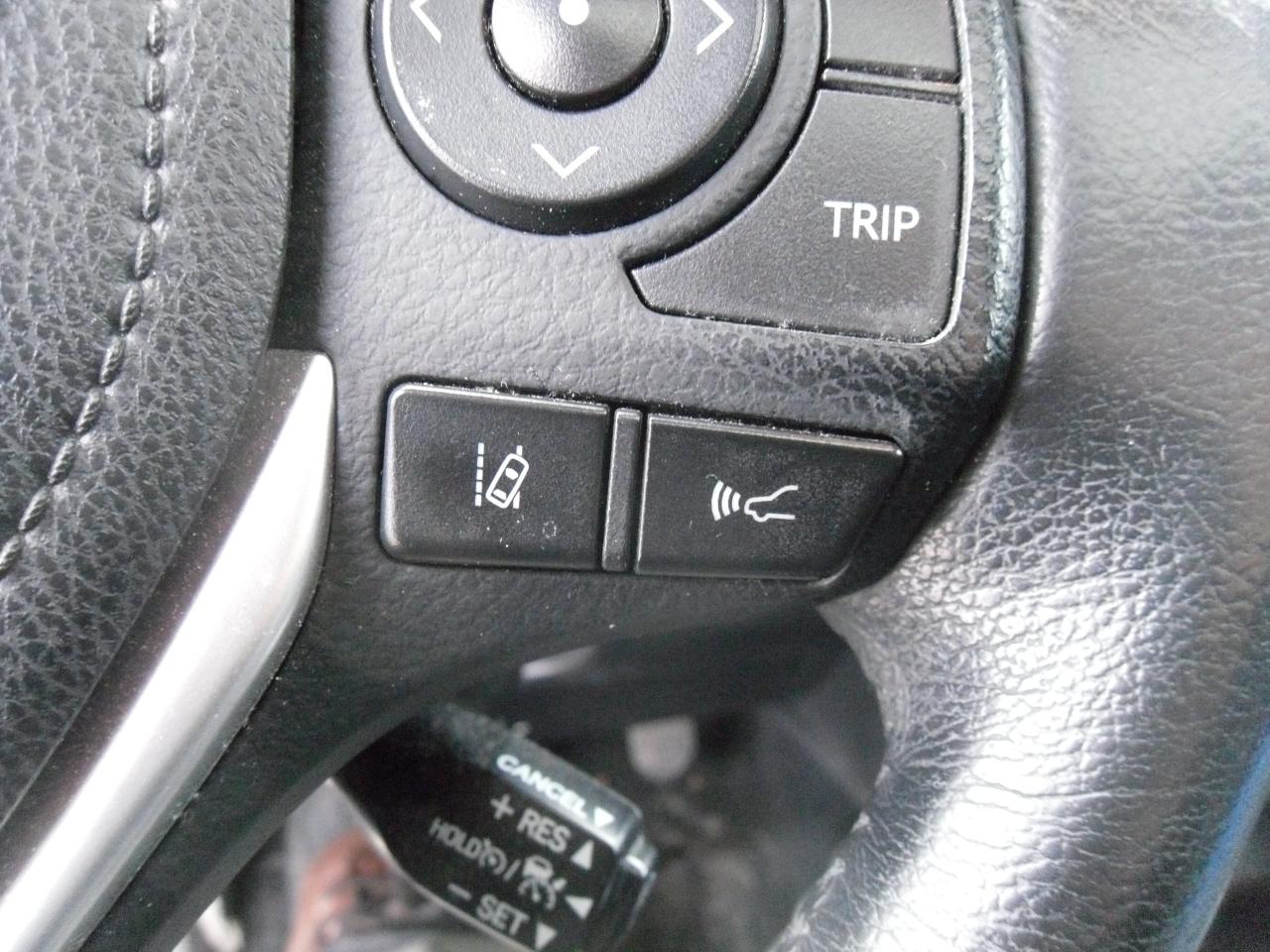 2017 Toyota Corolla 4DR SDN CVT SE Photo