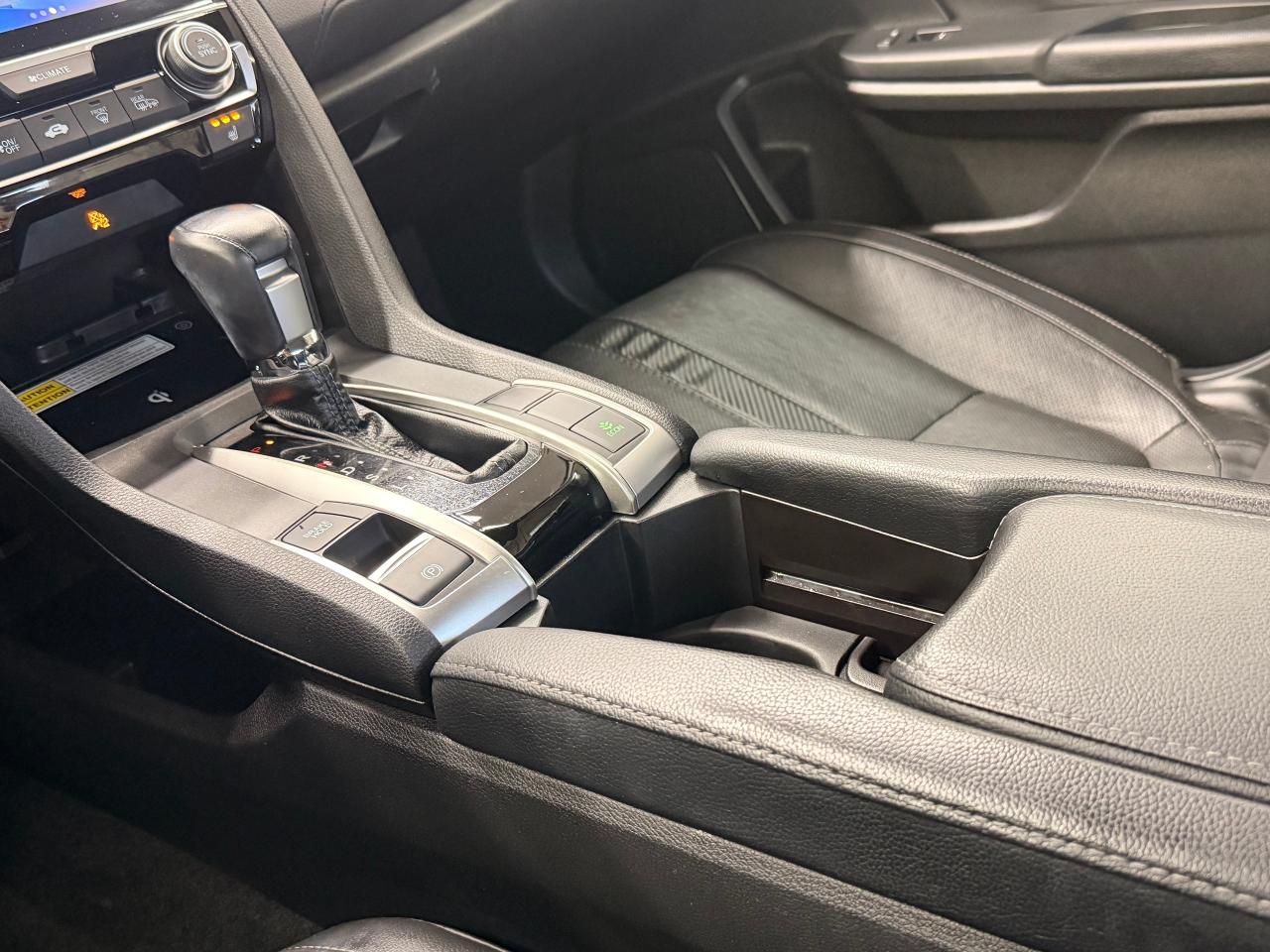 2017 Honda Civic Touring+Leather+Roof+CLEAN CARFAX Photo41