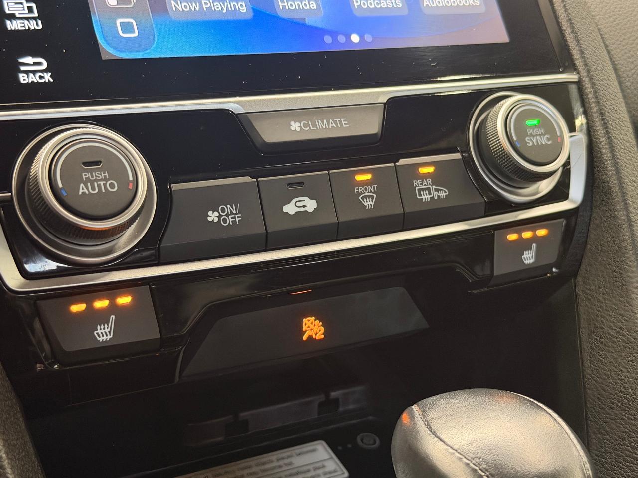 2017 Honda Civic Touring+Leather+Roof+CLEAN CARFAX Photo104