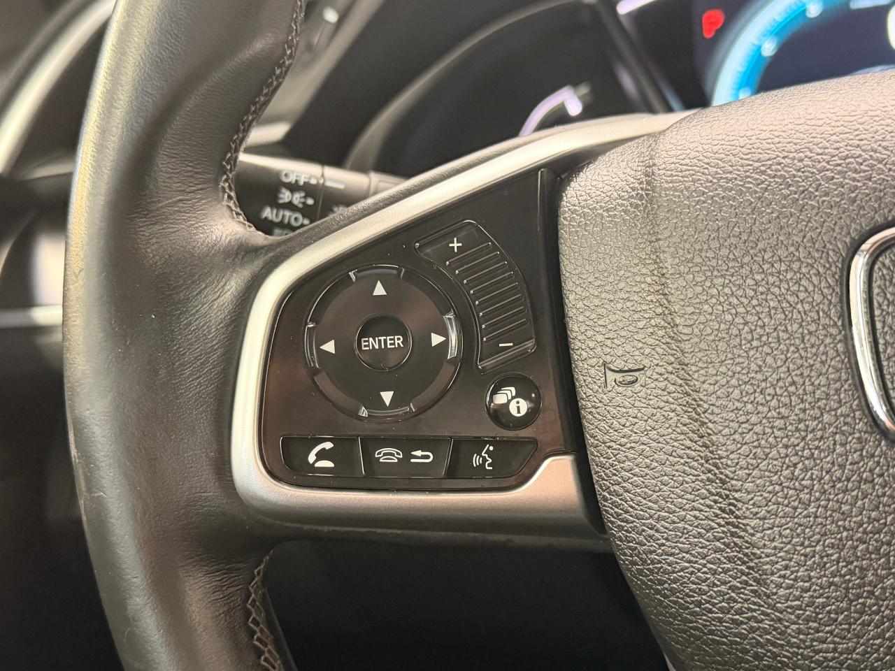 2017 Honda Civic Touring+Leather+Roof+CLEAN CARFAX Photo52