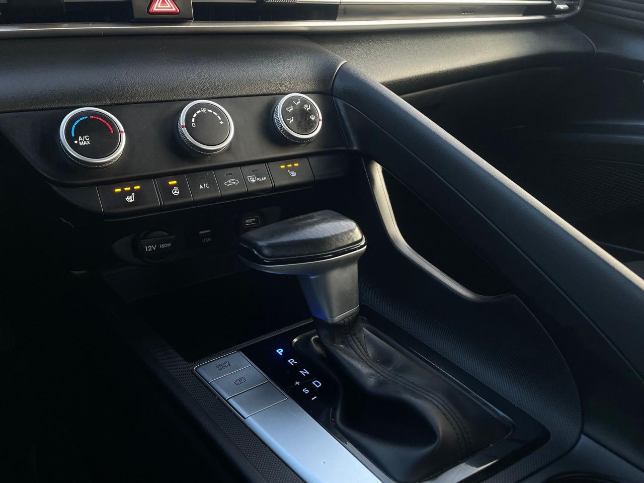 2022 Hyundai Elantra Preferred *HEATED SEAT & STEERING, LOW KM, SAFETY* Photo