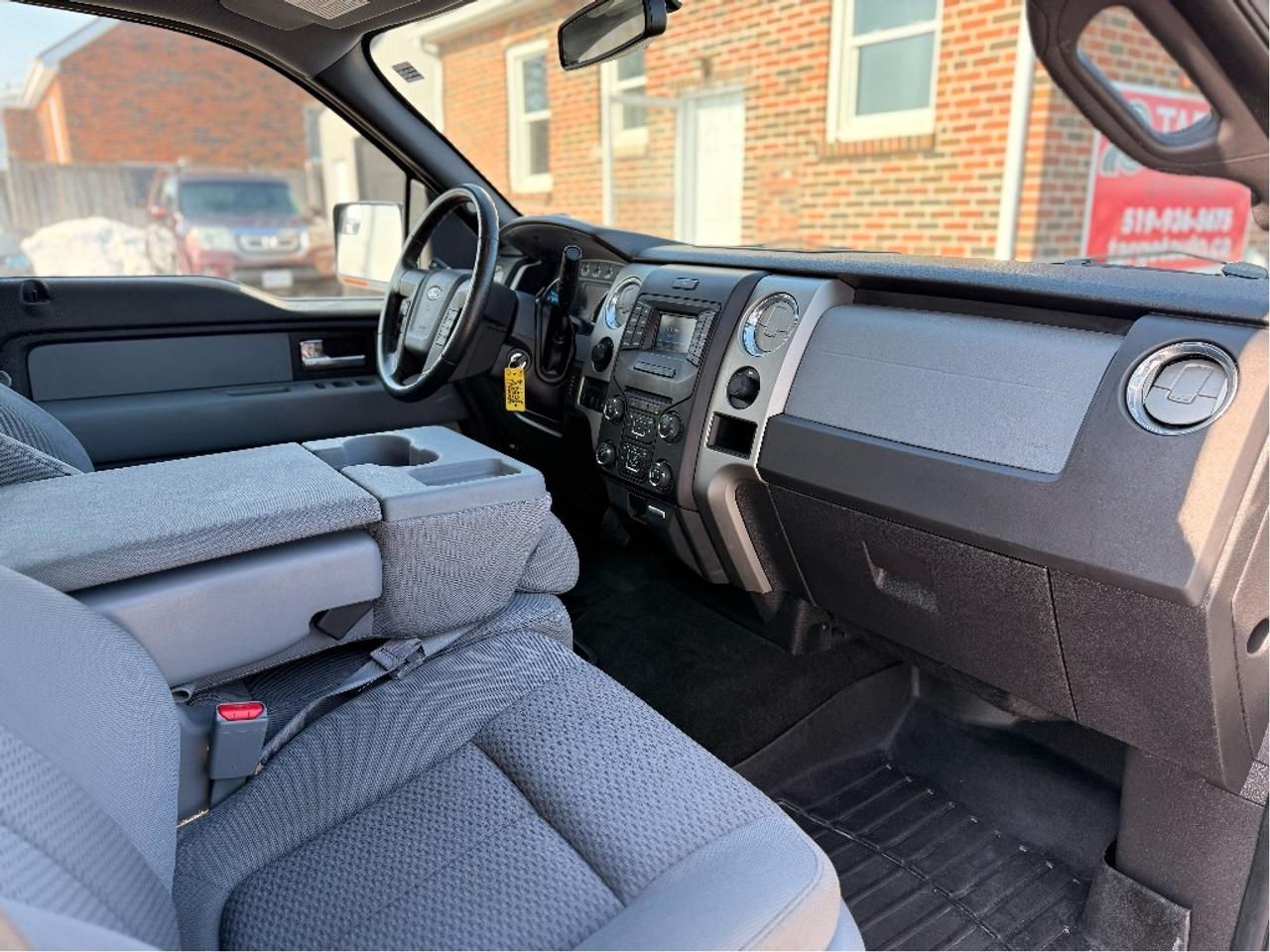 2014 Ford F-150 XLT | Clean CARFAX Photo