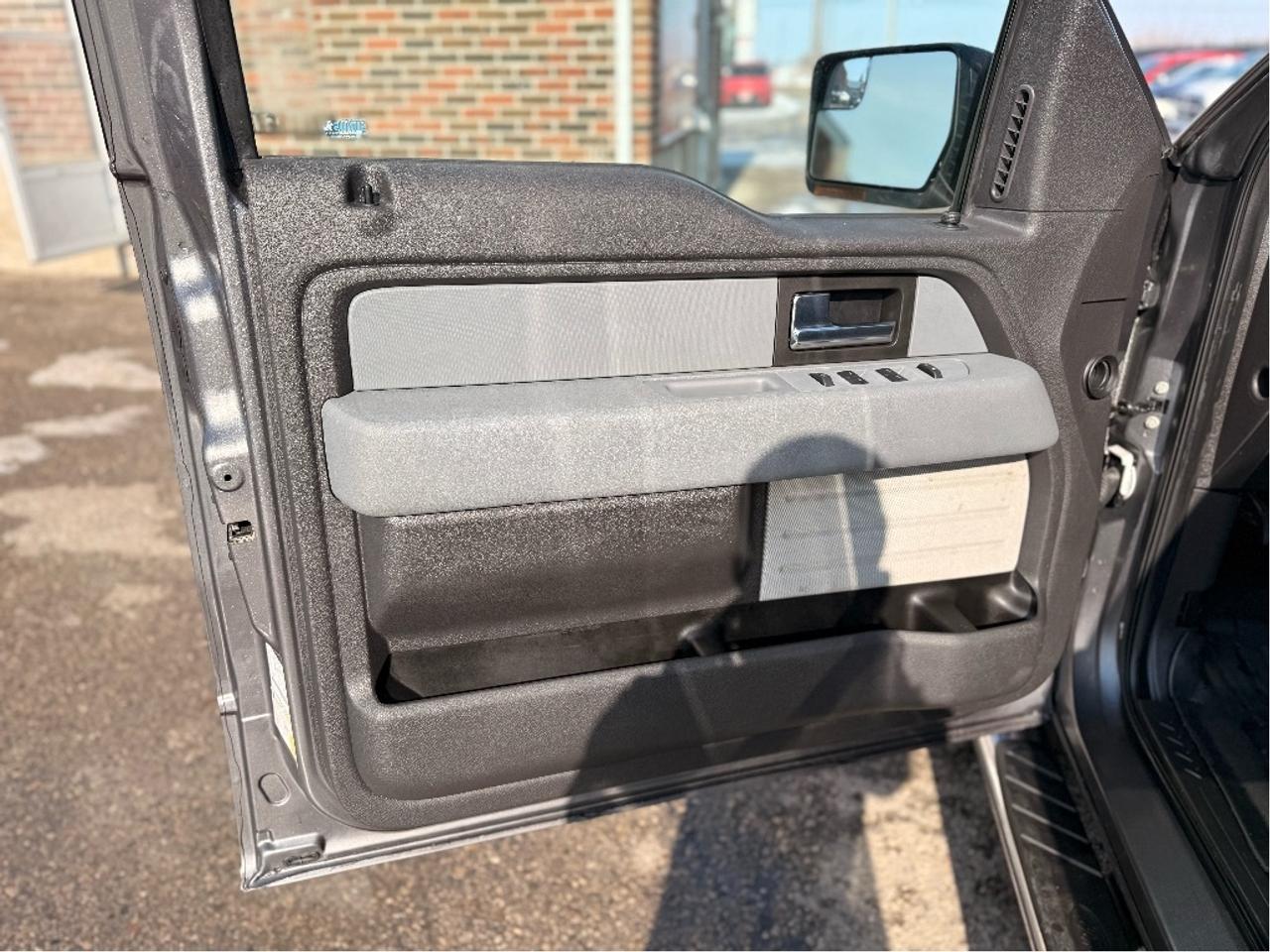 2014 Ford F-150 XLT | Clean CARFAX Photo