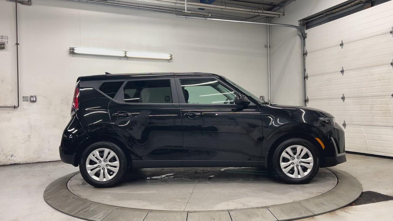 2025 Kia Soul ONLY 11,000KMS! | HTD SEATS | CARPLAY | REAR CAM Photo