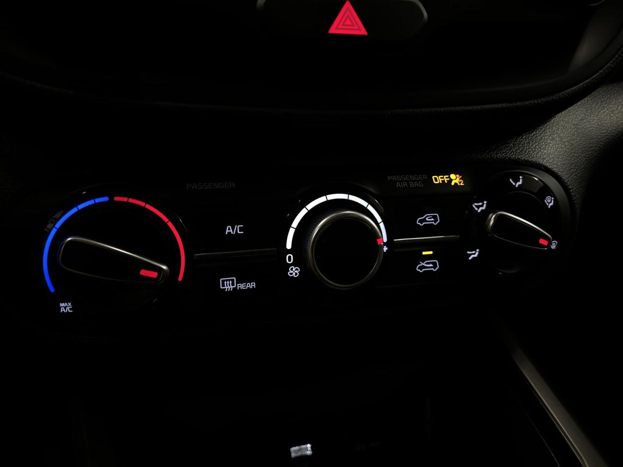 2025 Kia Soul ONLY 11,000KMS! | HTD SEATS | CARPLAY | REAR CAM Photo