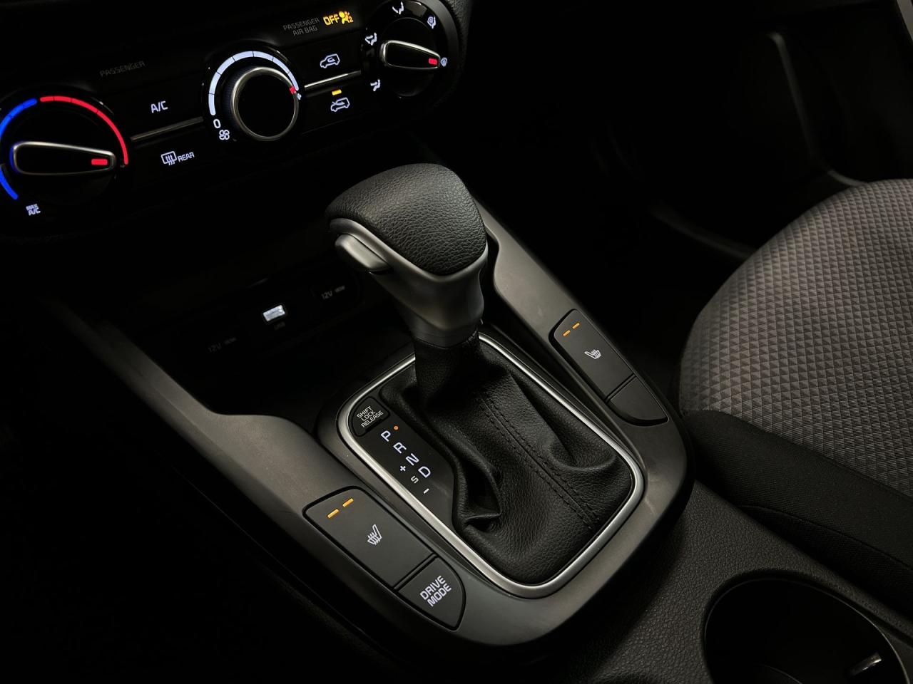 2025 Kia Soul ONLY 11,000KMS! | HTD SEATS | CARPLAY | REAR CAM Photo