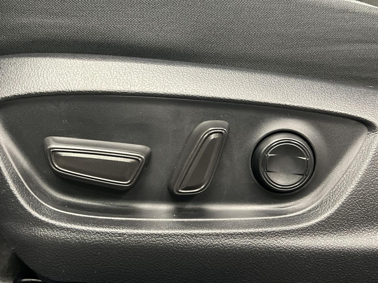 2024 Toyota Camry HYBRID HTD SEATS | CARPLAY | ALLOYS | ADAPT. CRUISE | A/C Photo